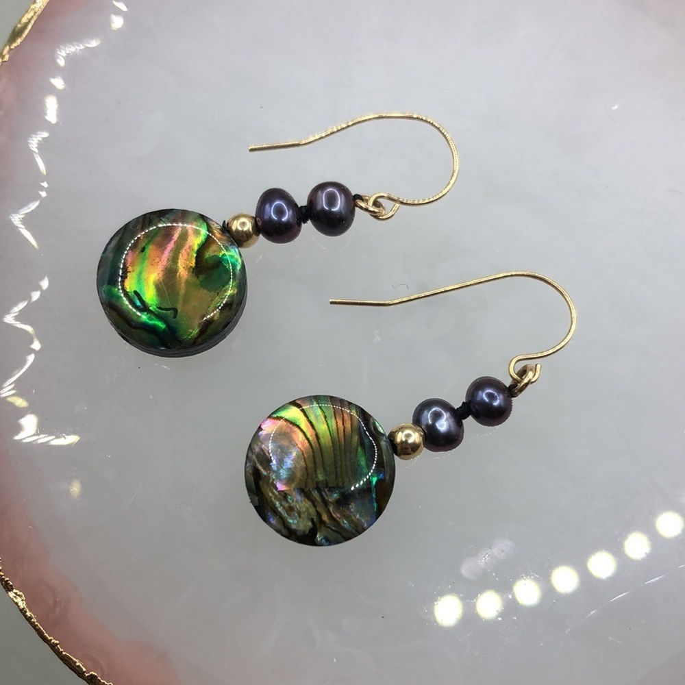 Leach & Garner 585 14k gold abalone and pearl elegant dangle drop earrings